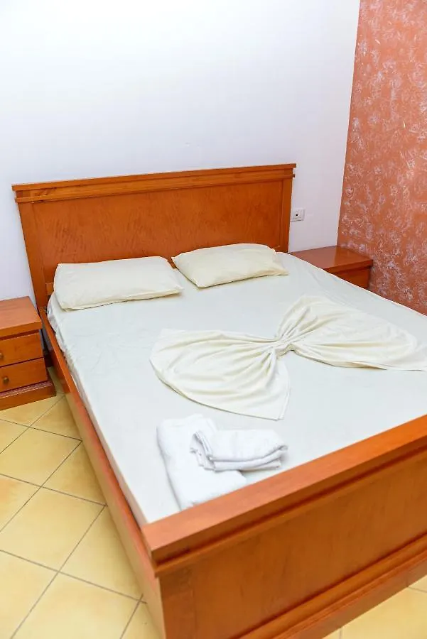Hotel Argeli Orikum 3*,
